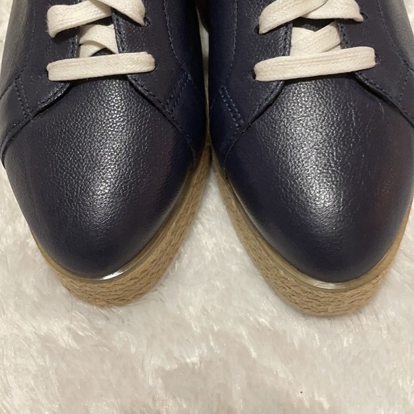 Halogen Atlantic-Pacific Theodora Platform Leather Sneaker Navy Blue Siz… - Picture 4 of 7